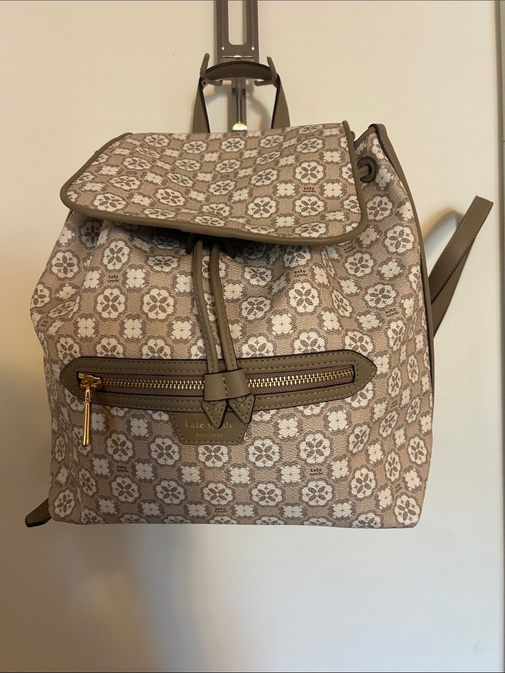 kate spade flower monogram mia flap Drawstring Backpack